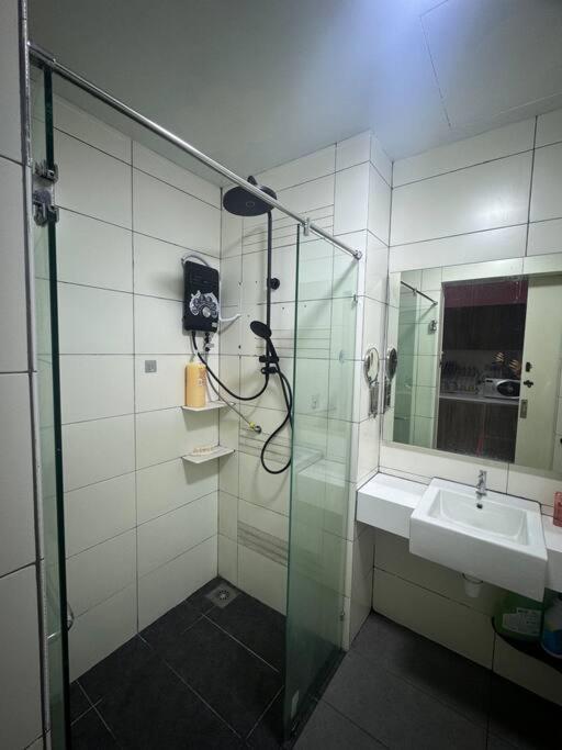 Hello Kitty Homestay - Cameron Highlands - Spacious Studio - Perfect For Families - Sleeps 4 And Baby 타나라타 외부 사진