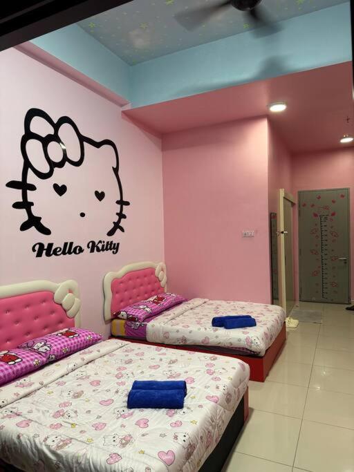 Hello Kitty Homestay - Cameron Highlands - Spacious Studio - Perfect For Families - Sleeps 4 And Baby 타나라타 외부 사진